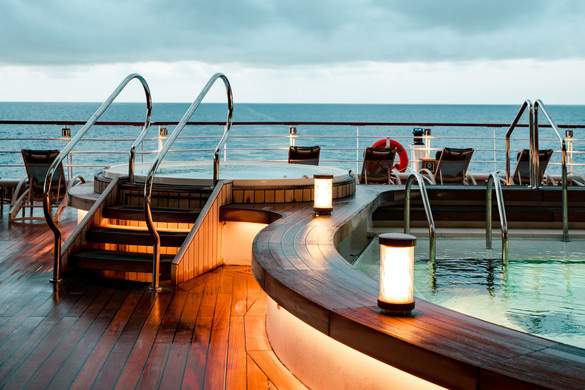 Seabourn Ovation - Pool 3.jpg